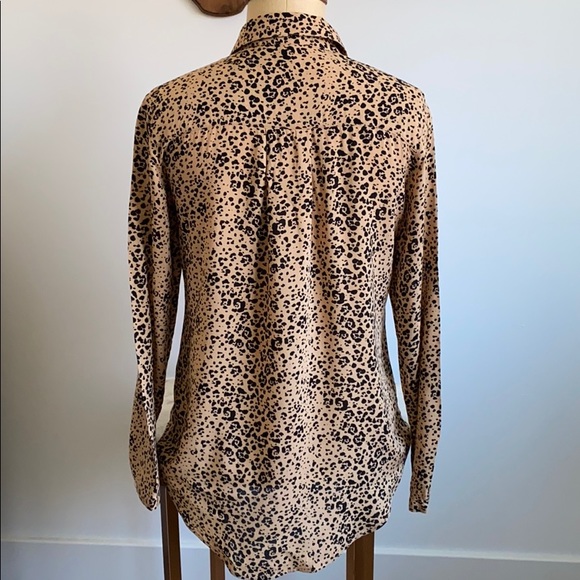 Anthropologie Cloth & Stone Leopard Button Down XS - Picture 2 of 5